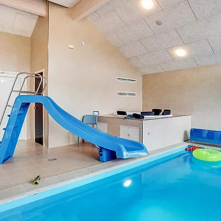 14 Person In بيت للعطل *